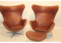 Reupholstery of Egg Chair