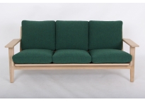Wegner sofa model GE290/3, 