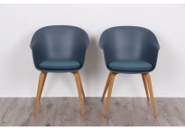 2 Gubi stole designet af Gam Fratesi